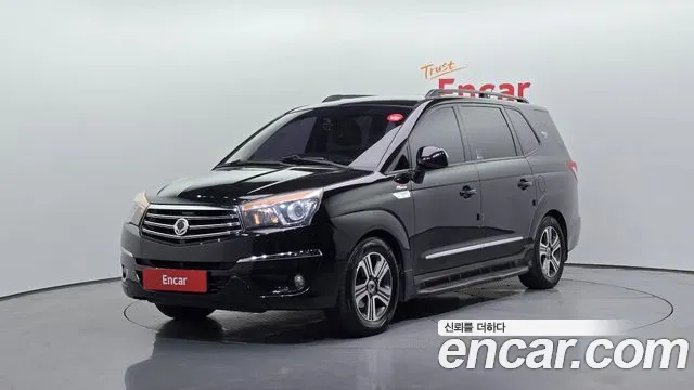 KGM Korando 2015 thumb 11