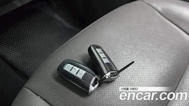 KGM Korando 2015 thumb 3