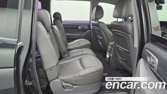 KGM Korando 2015 thumb 10