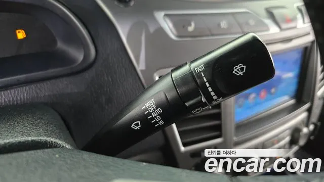KGM Korando 2015 thumb 5