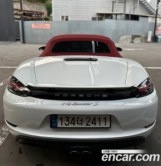 Porsche 718 Boxster 2018 thumb 7
