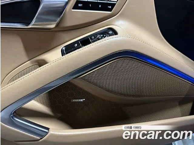 Porsche 718 Boxster 2018 thumb 10