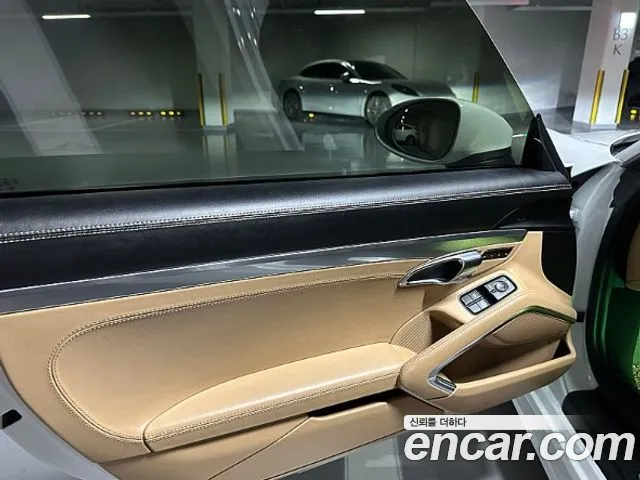 Porsche 718 Boxster 2018 thumb 6