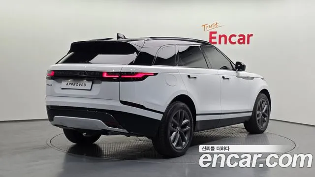 Land Rover Range Rover Velar 2025 thumb 4