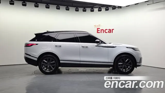 Land Rover Range Rover Velar 2025 thumb 12