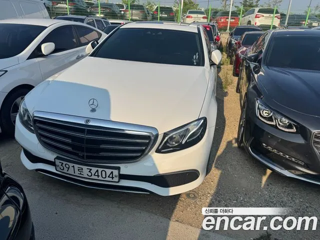 Mercedes-Benz E-Class 2020 thumb 8
