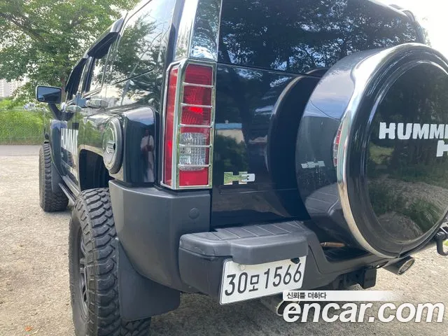 Hummer H3 2005 thumb 12