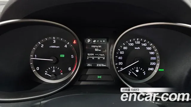 Hyundai Santafe 2015 thumb 11