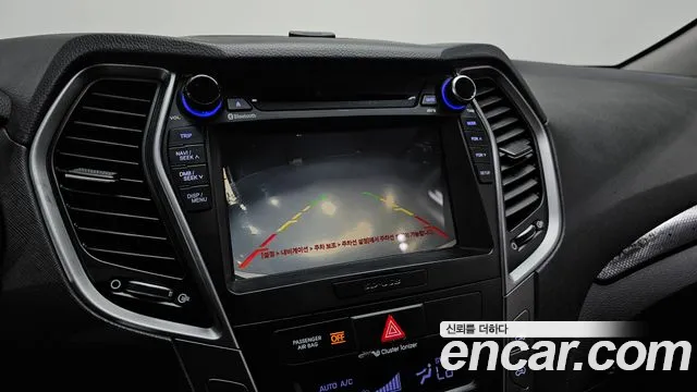 Hyundai Santafe 2015 thumb 12