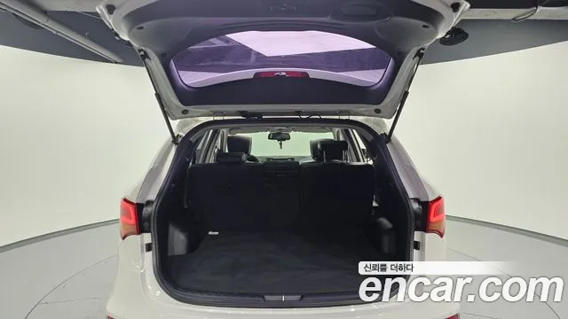 Hyundai Santafe 2015 thumb 4