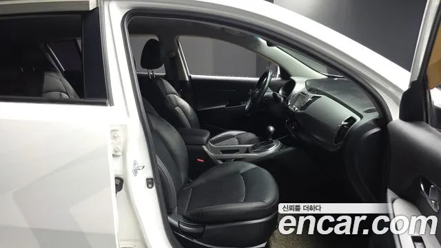 Kia Sportage 2015 thumb 9