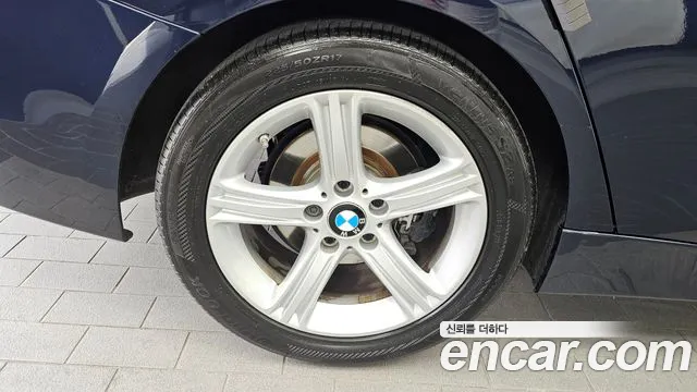 BMW 3 серии 2015 thumb 5