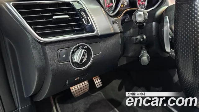 Mercedes-Benz GLE-Класс 2018 thumb 12