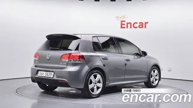 Volkswagen Golf 2012 thumb 2