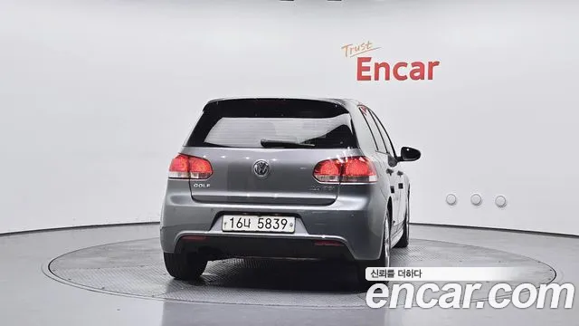 Volkswagen Golf 2012 thumb 8