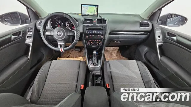 Volkswagen Golf 2012 thumb 11