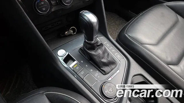 Volkswagen Tiguan 2018 thumb 11