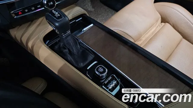 Volvo S90 2018 thumb 10