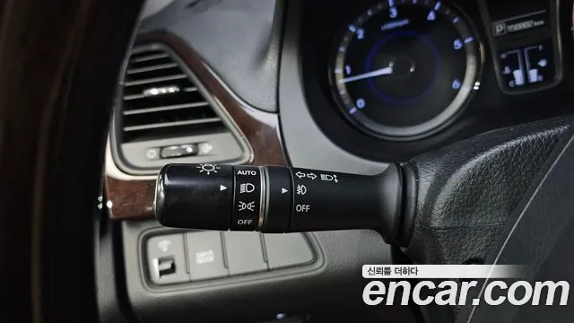 Hyundai Grandeur 2014 thumb 11