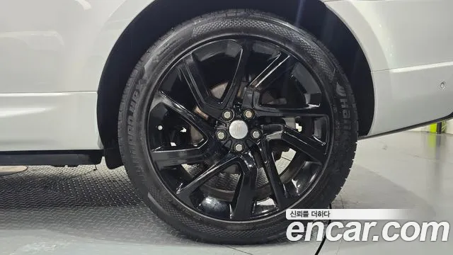 Land Rover Range Rover Sport 2019 thumb 4
