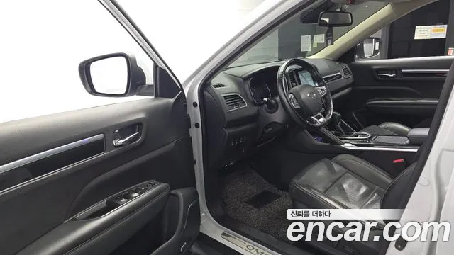 Renault QM6 2017 thumb 11