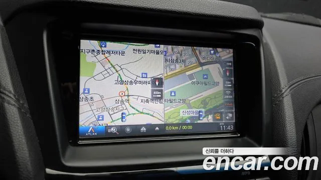 Hyundai Genesis 2012 thumb 10