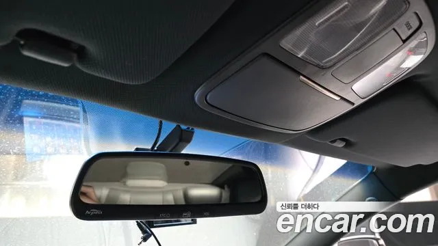 Hyundai Genesis 2012 thumb 2