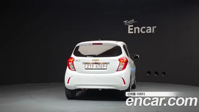 Chevrolet Spark 2018 thumb 4