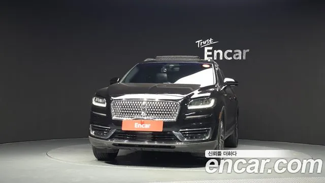 Lincoln Nautilus 2019 thumb 10