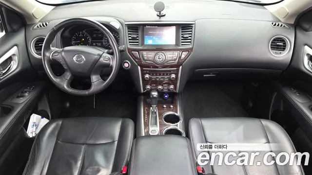 Nissan Pathfinder 2014 thumb 2
