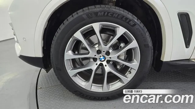 BMW X5 2019 thumb 12