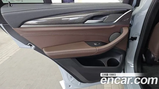 BMW X4 2022 thumb 3
