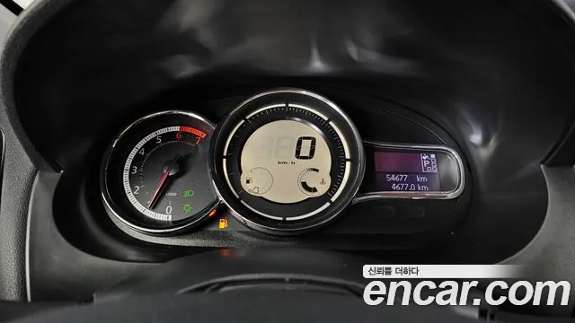 Renault SM3 2016 thumb 8