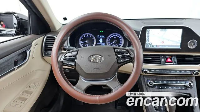 Hyundai Grandeur 2016 thumb 3