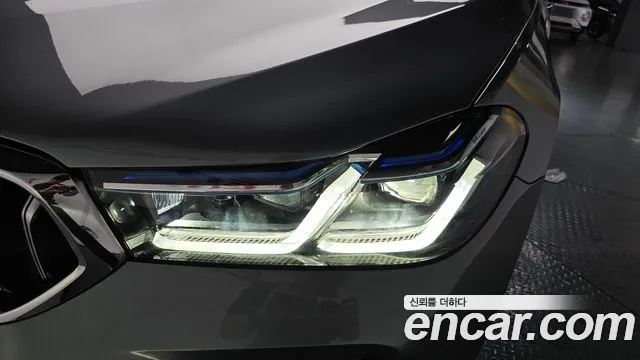 BMW 6 серии Gran Turismo 2024 thumb 8