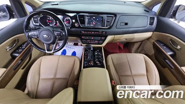 Kia Carnival 2018 thumb 7