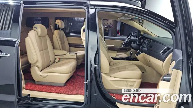 Kia Carnival 2018 thumb 12