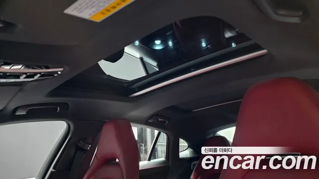 Porsche Panamera 2019 thumb 6