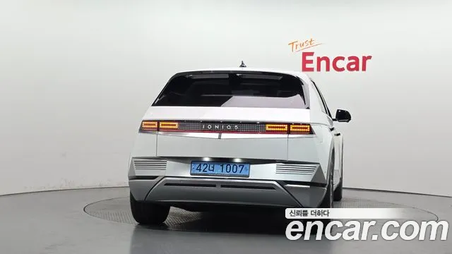 Hyundai Ioniq5 2022 thumb 4