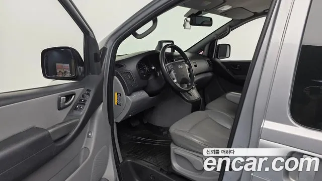 Hyundai Staria 2016 thumb 2