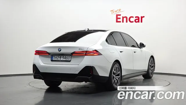 BMW 5 серии 2025 thumb 4