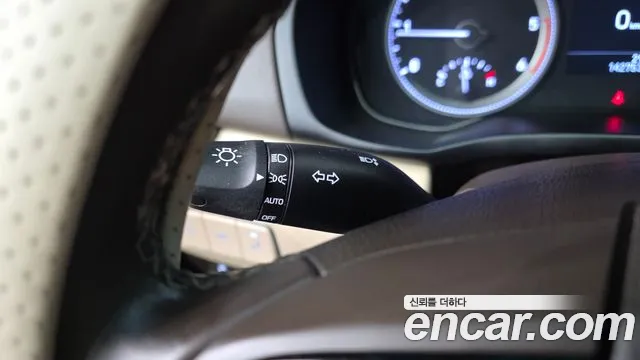 Hyundai Grandeur 2017 thumb 2