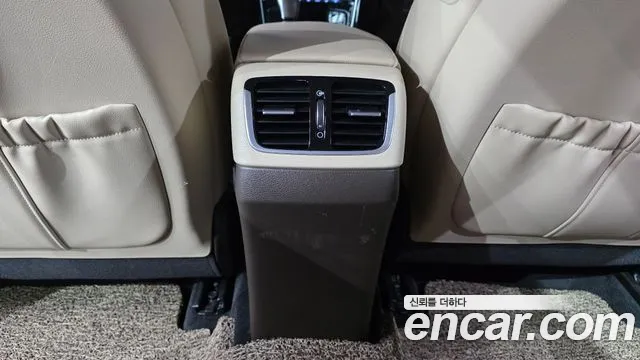 Hyundai Grandeur 2017 thumb 10