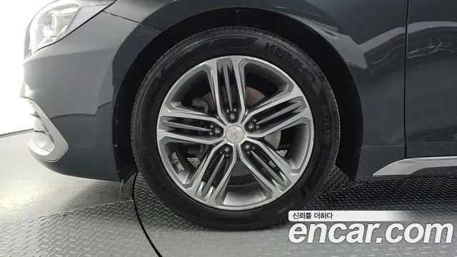 Hyundai Grandeur 2017 thumb 8