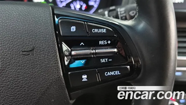 Hyundai Grandeur 2017 thumb 10