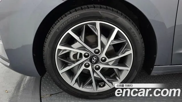Hyundai Avante 2019 thumb 9