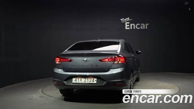 Hyundai Elantra 2019 thumb 4