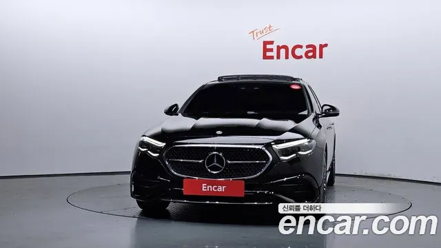 Mercedes-Benz E-Class 2025 thumb 3
