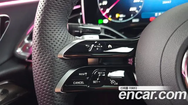 Mercedes-Benz E-Class 2025 thumb 7
