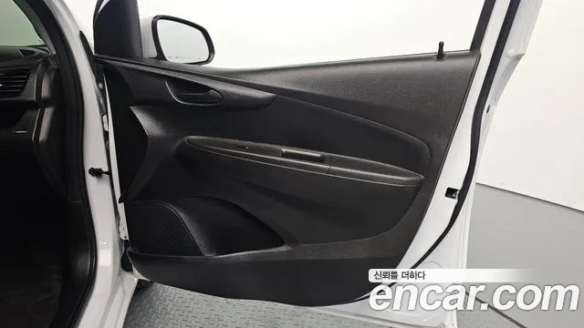 Chevrolet Spark 2016 thumb 8